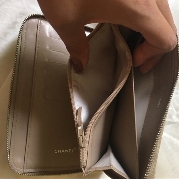 Chanel Wallet - Picture 5 of 8